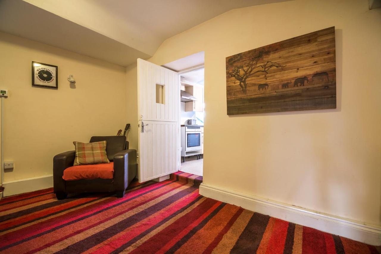 Manorbier Castle Inn Sunset Room Экстерьер фото