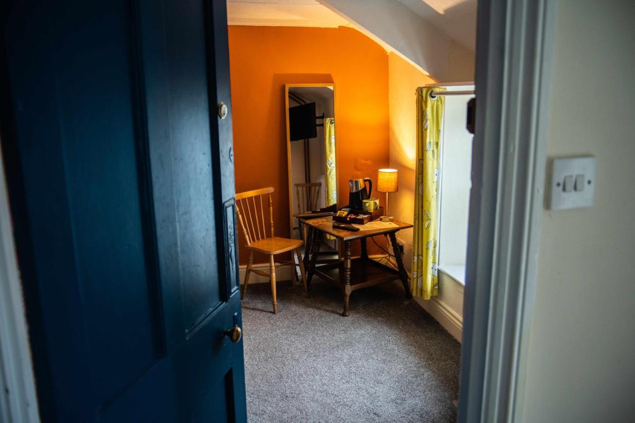 Manorbier Castle Inn Sunset Room Экстерьер фото